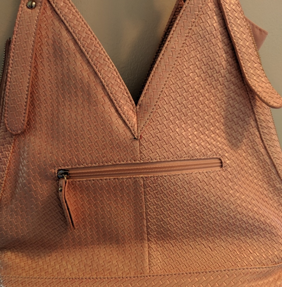 Pink purse - Picture 2 of 3